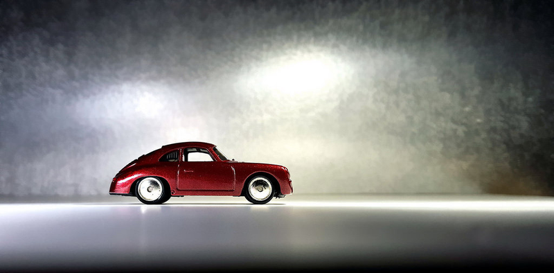 Illustration for article titled A crimson Porsche